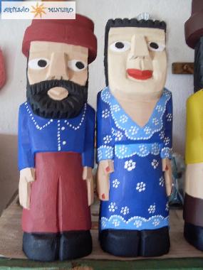Artesanato em Madeira - Casal Mineiro