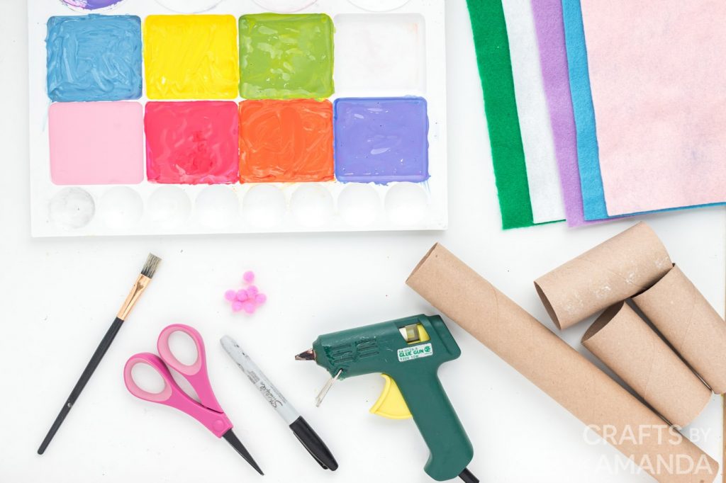 como fazer um coelho de papelão