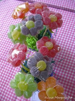 Enfeite para festa infantil – Flor de jujubas