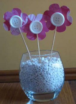 Lembrança para o dia das mães: vaso com flores de papel