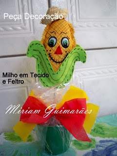 Milho em feltro e tecido para decoração de festa junina