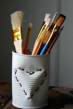 Recicle latas fazendo um lindo porta trecos