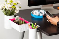 Porta objetos para organizar a mesa do escritório