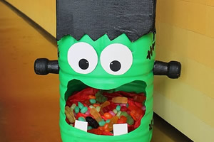 Frankenstein feito com garrafão de água