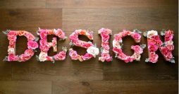 Letras em MDF Decoradas com Flores: Decore Gastando Pouco!