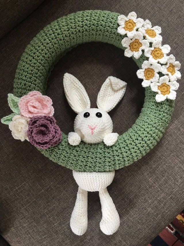 guirlanda de amigurumi