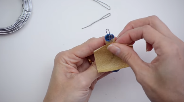 como fazer tear de tricotin