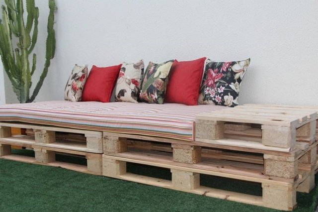 sofá de palete para varanda