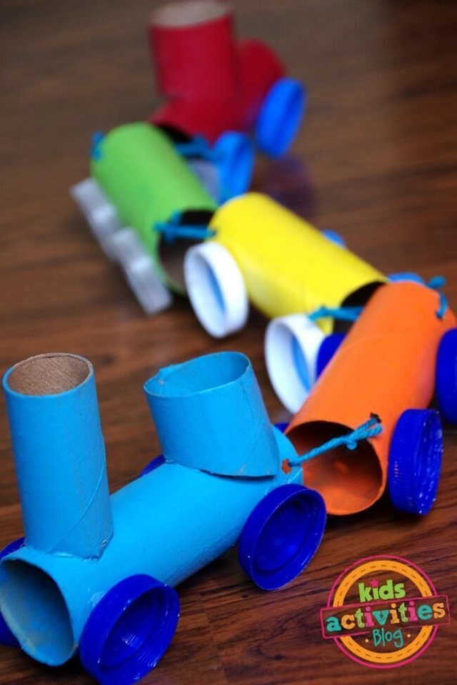 brinquedos com material reciclado