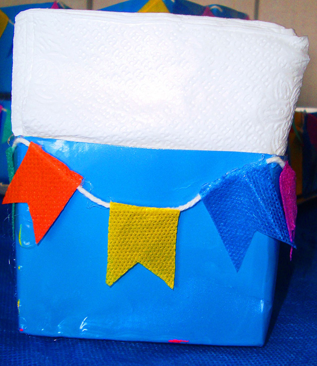 como fazer enfeites de festa junina com material reciclado