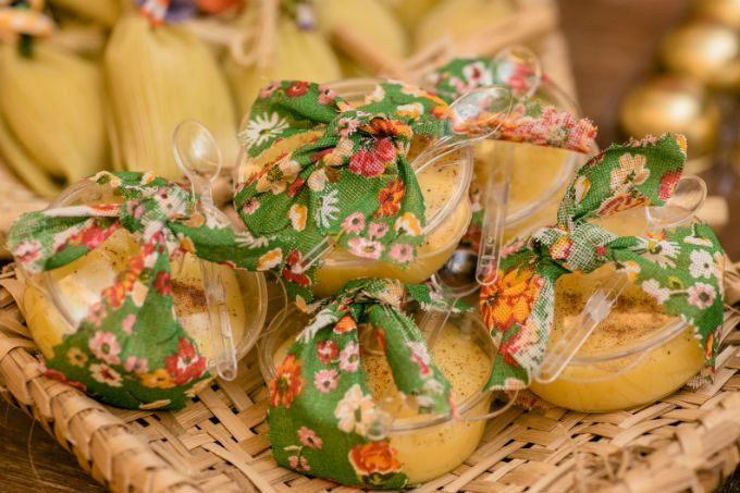 decoração de festa junina com retalhos de tecido