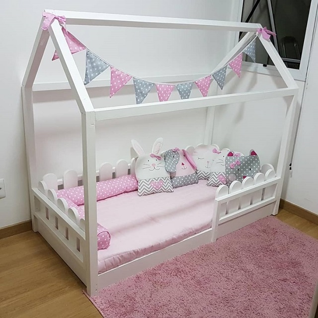 quarto bebe montessoriano