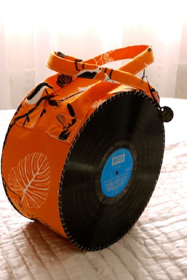 bolsa de crochê com disco de vinil