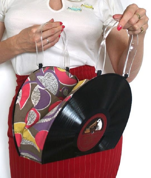 bolsa feita com disco de vinil