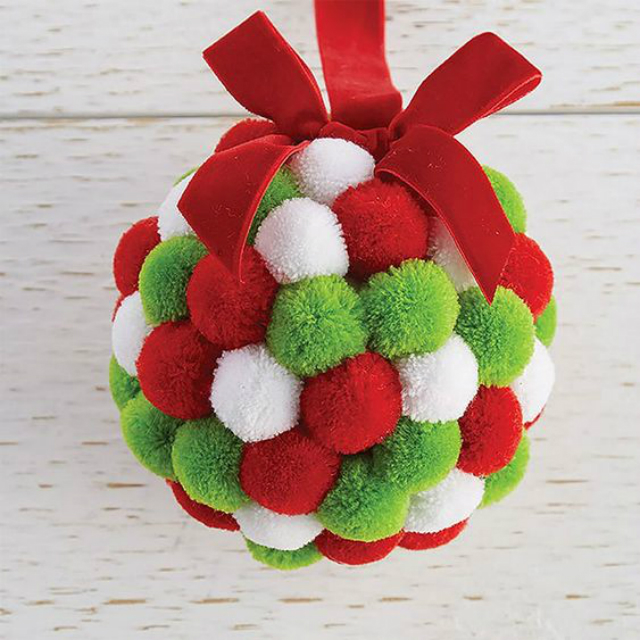 Bolas de Natal Personalizadas: 37 Modelos para Fazer em Casa | Revista Artesanato Bolas de Natal Personalizadas: 37 Modelos para Fazer em Casa | Revista Artesanato