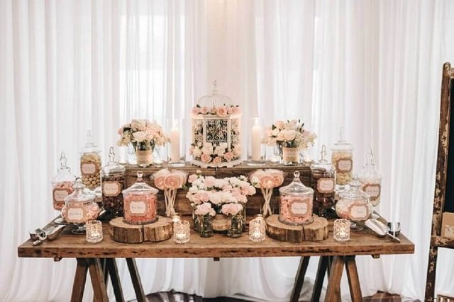 Mesa de doces de casamento