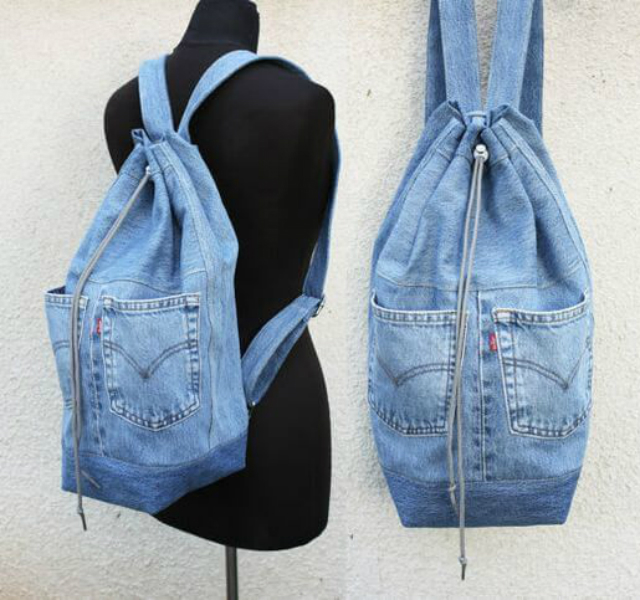 Mochila escolar de calça jeans