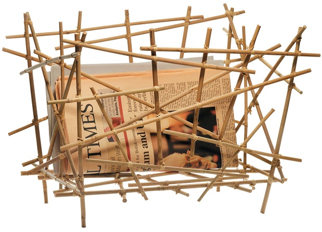 Porta revista de bambu