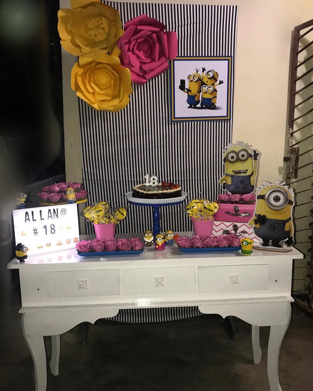 Festa com tema Minions