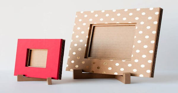 Portas retratos de papelão