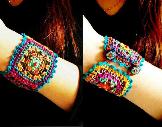 Pulseira de quadrado de crochê