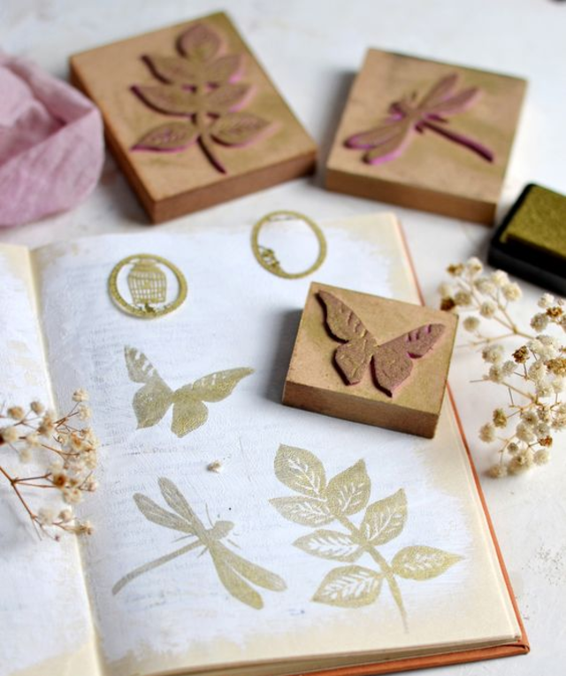 carimbo com material reciclado