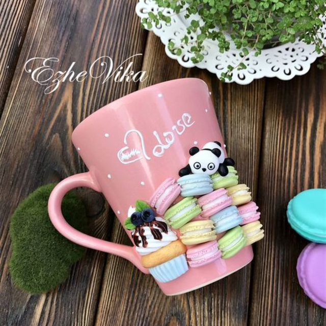 Caneca com biscuit de doces 