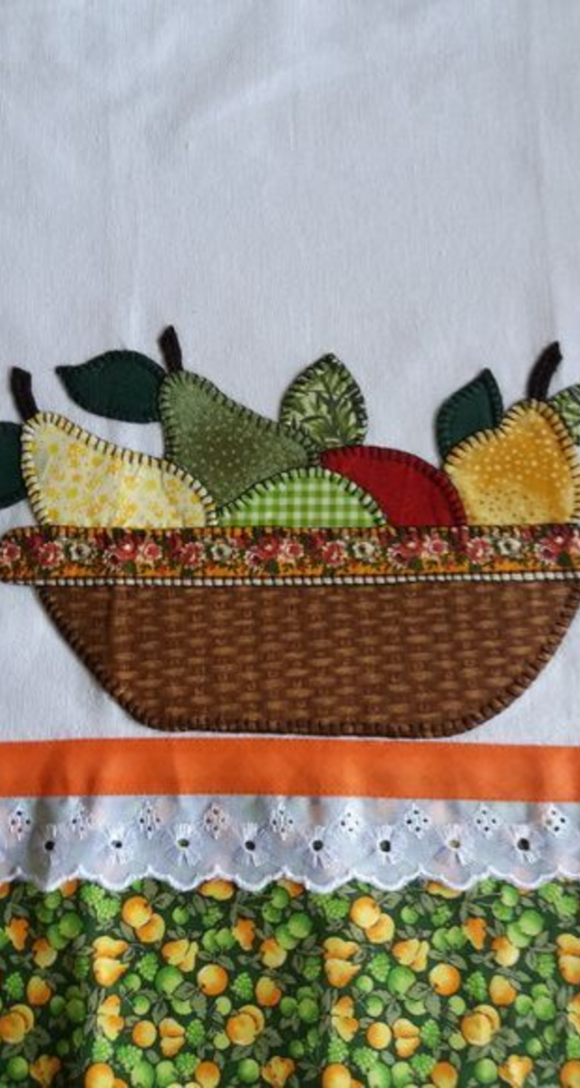 Pano de prato patchwork de cesta com frutas