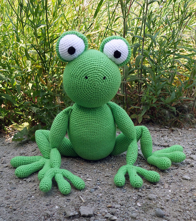 Sapo de amigurumi