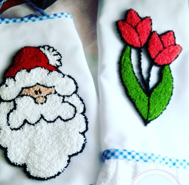 Papai noel e flores feitos com ponto russo 