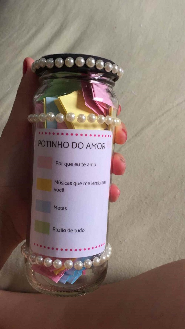 Potinho do amor com legenda