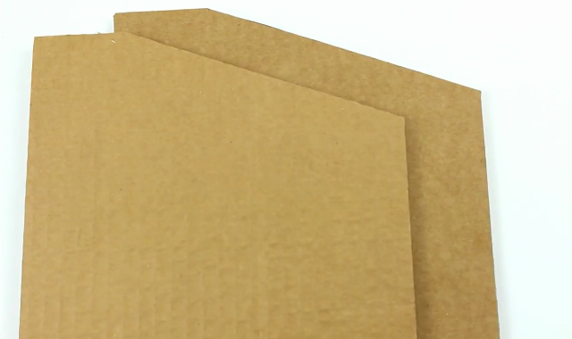 Organizador de mesa passo a passo feito em papelão