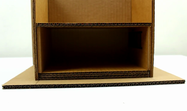 Organizador de mesa passo a passo feito em papelão