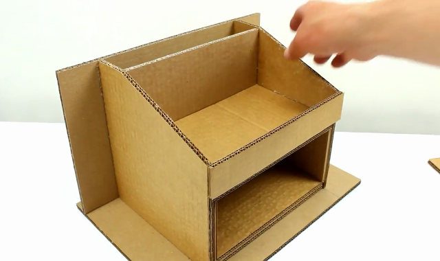 Organizador de mesa passo a passo feito em papelão