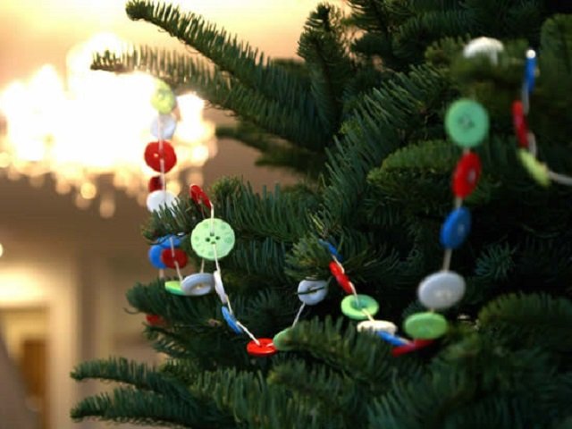 Ornamentação de Natal com botões