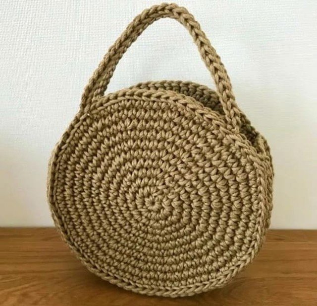 Aprenda a Fazer uma Bolsa de Crochê Redonda Maravilhosa para o Verão