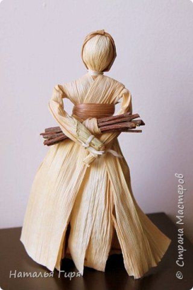 Artesanato com Palha de Milho: Como Fazer uma Boneca Linda para a Decoração