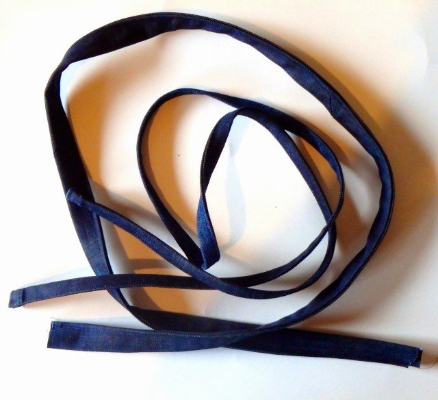 bolsas feitas de calça jeans