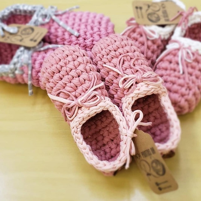 pantufas de crochê