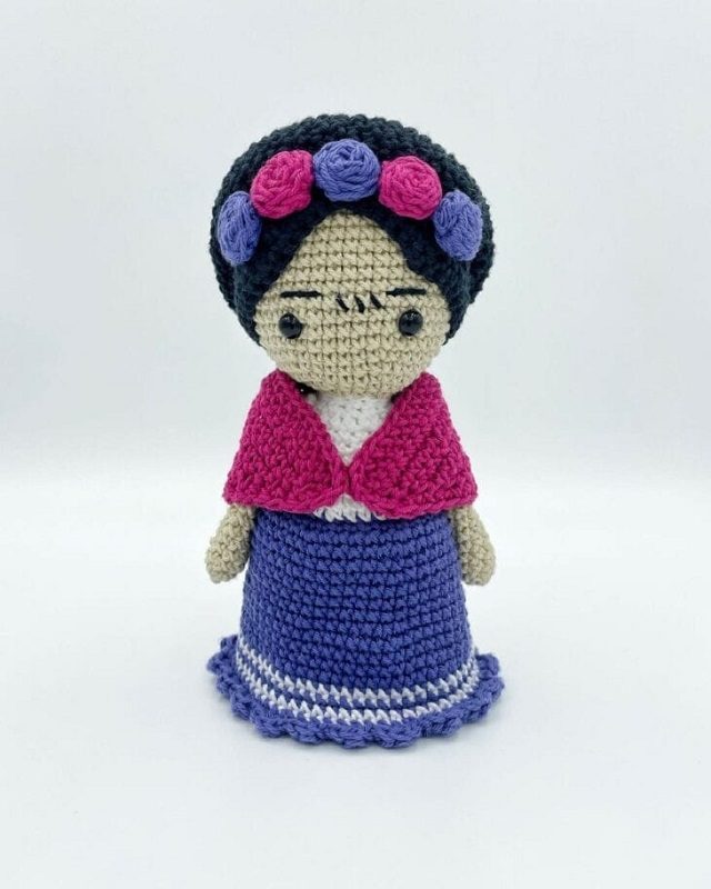 frida kahlo amigurumi