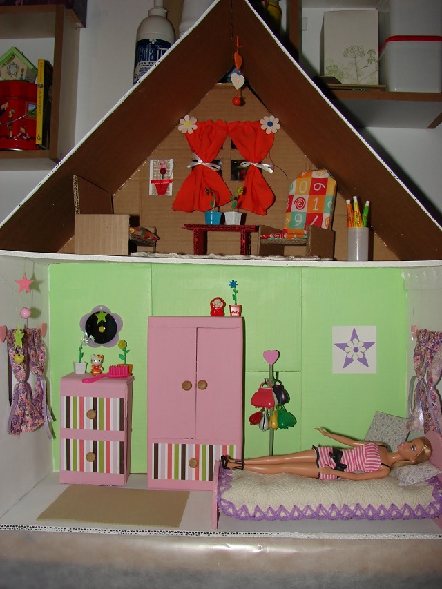 casa de boneca de papelão