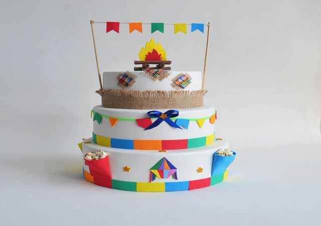 Bolo de Festa Junina