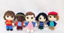 Decoração Stranger Things com Amigurumi: 7 Receitas dos Personagens da Série