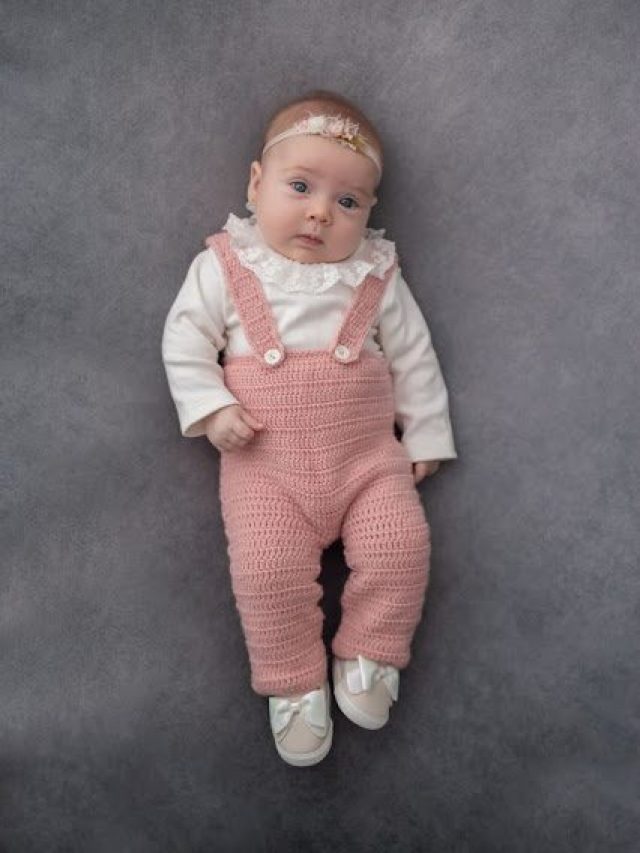 Roupas de crochê para bebês