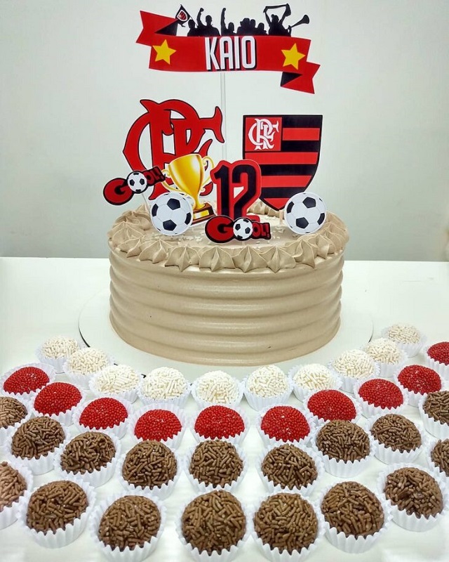 bolo do flamengo