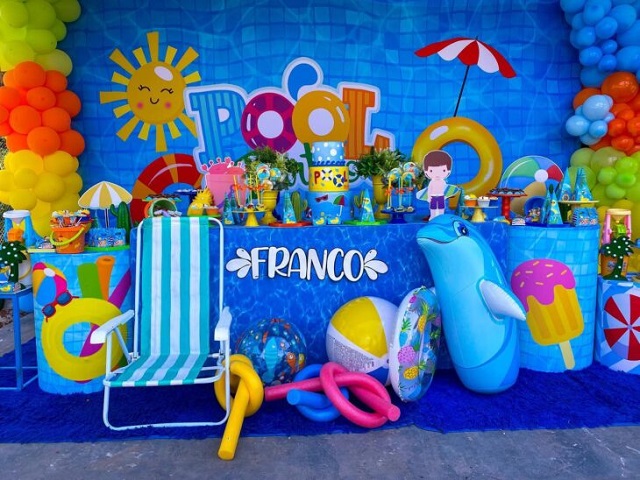 decoração Pool Party simples