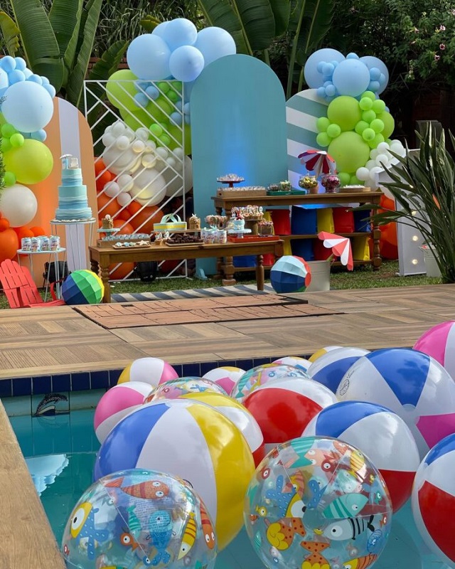 decoração Pool Party simples