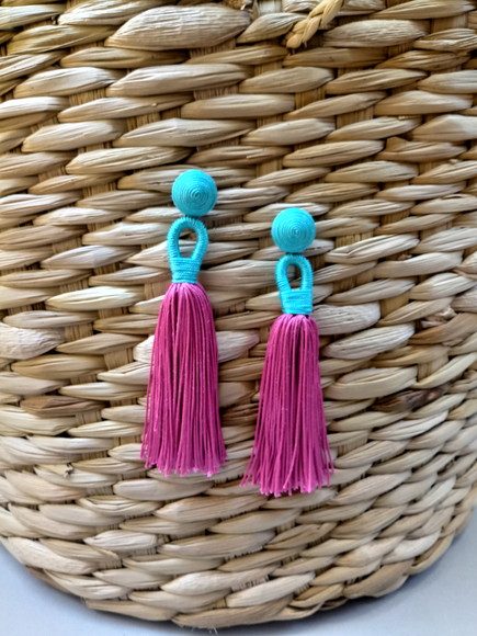 brinco tassel 