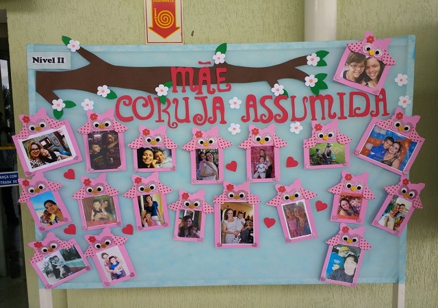 mural dia das maes educação infantil com fotos