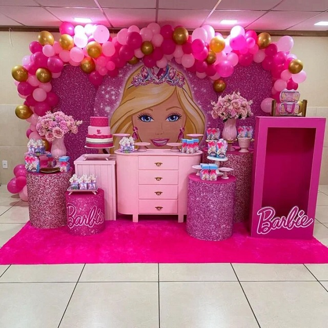 decoração da barbie simples e barata